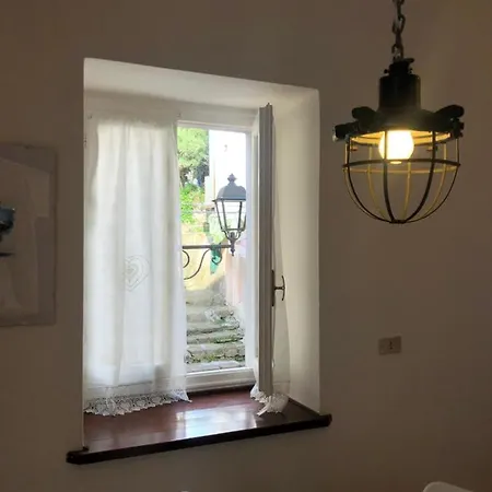 La Piazzetta * Capraia
